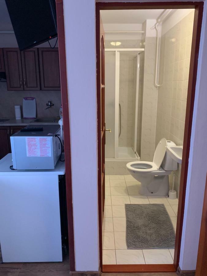 Apartmanovy Dom Magda Vrbov Bagian luar foto